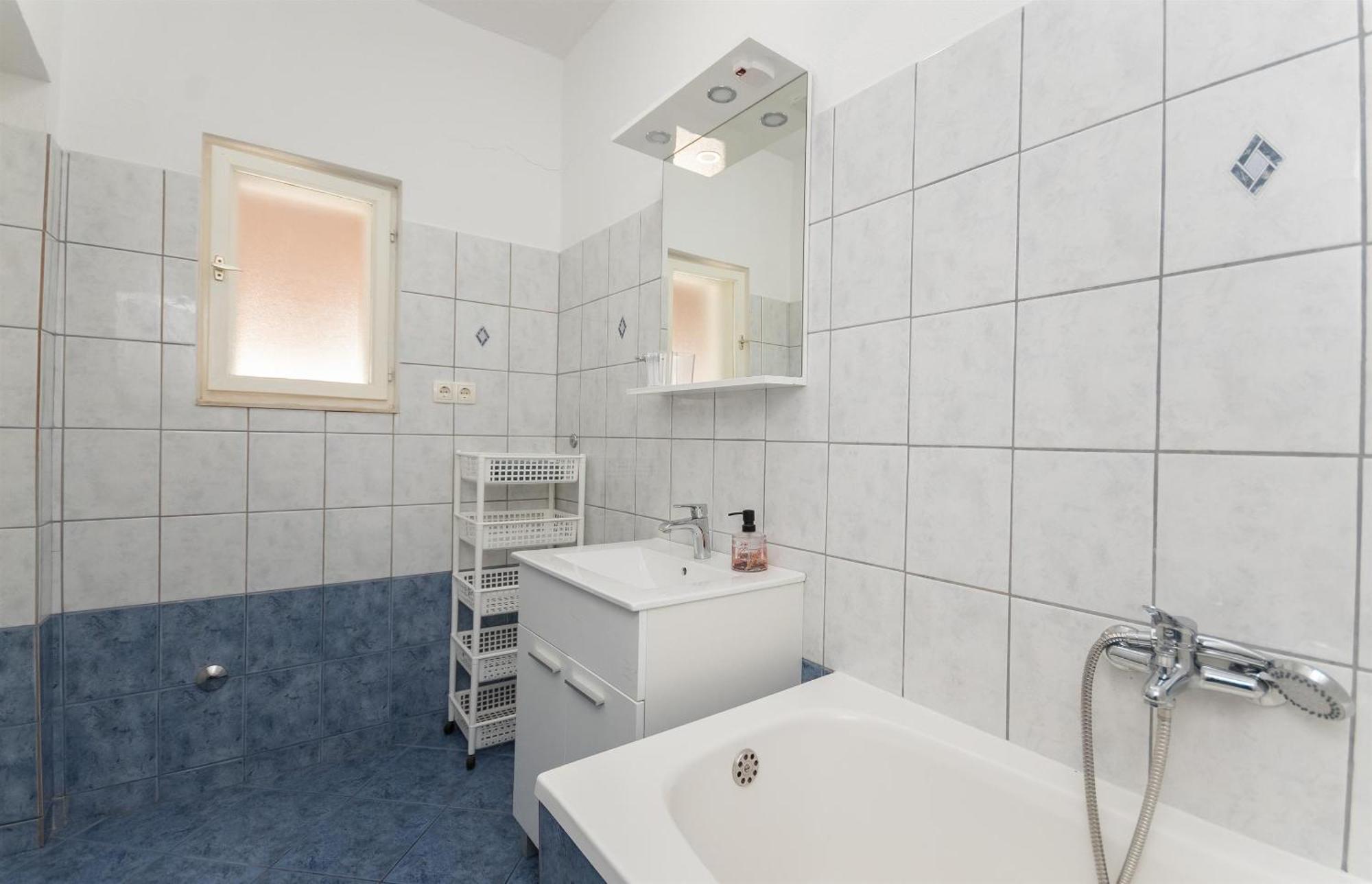 Apartments Ivan - With Parking Omis Ngoại thất bức ảnh