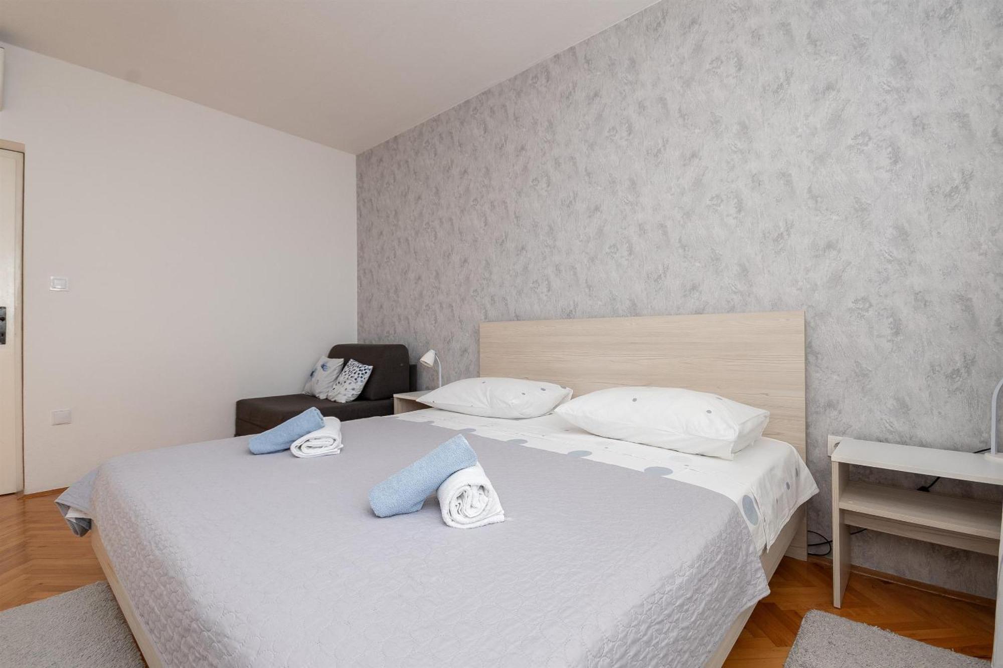 Apartments Ivan - With Parking Omis Ngoại thất bức ảnh