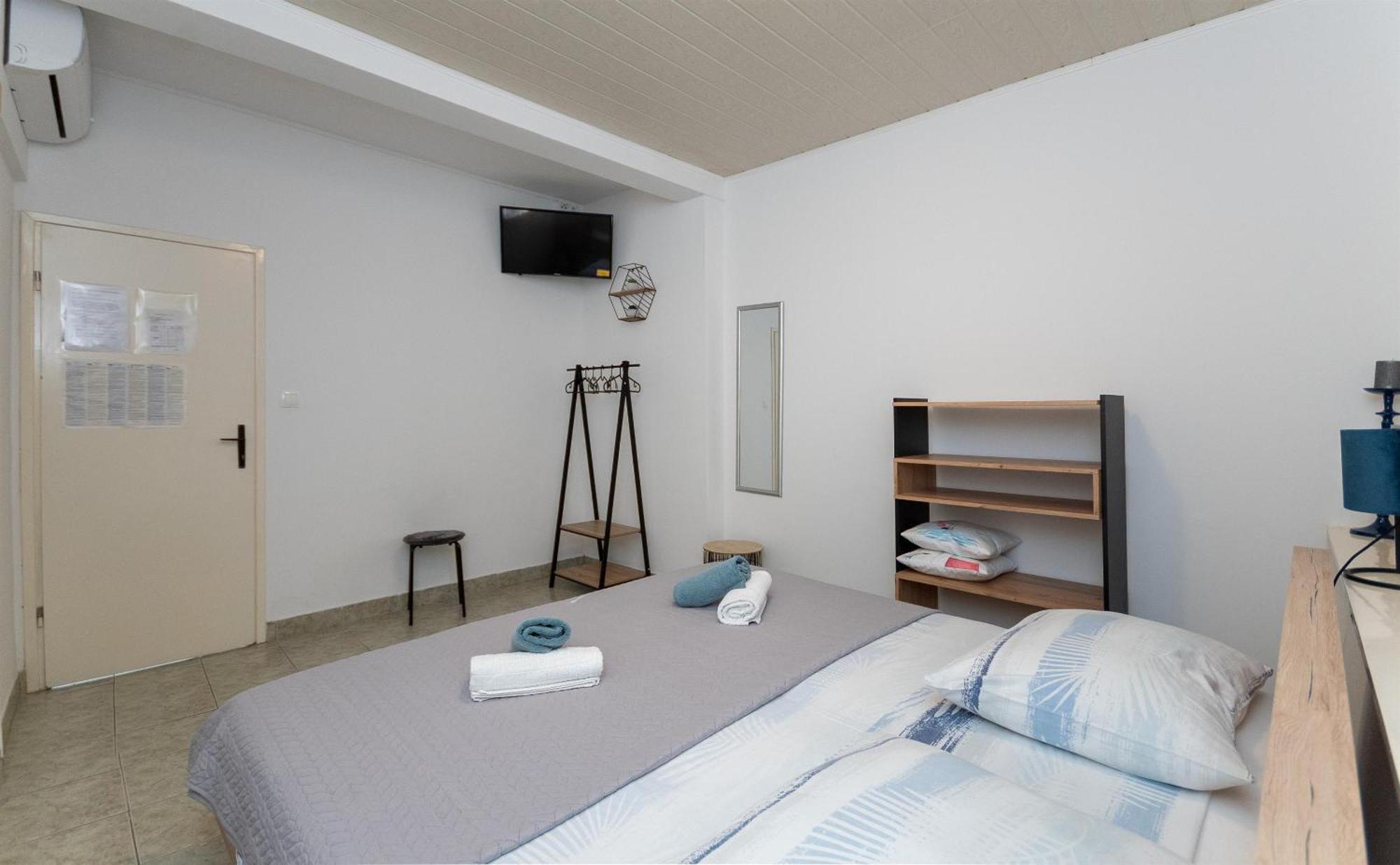 Apartments Ivan - With Parking Omis Ngoại thất bức ảnh