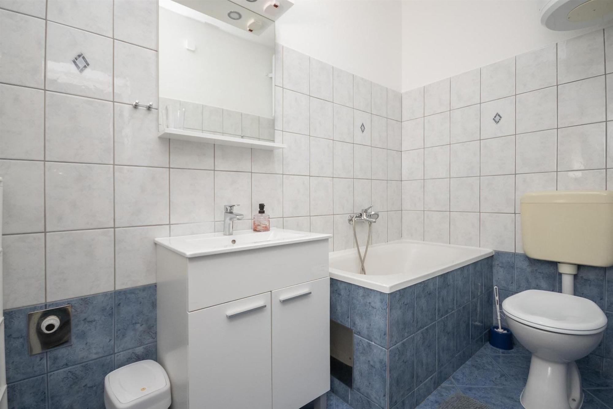 Apartments Ivan - With Parking Omis Ngoại thất bức ảnh