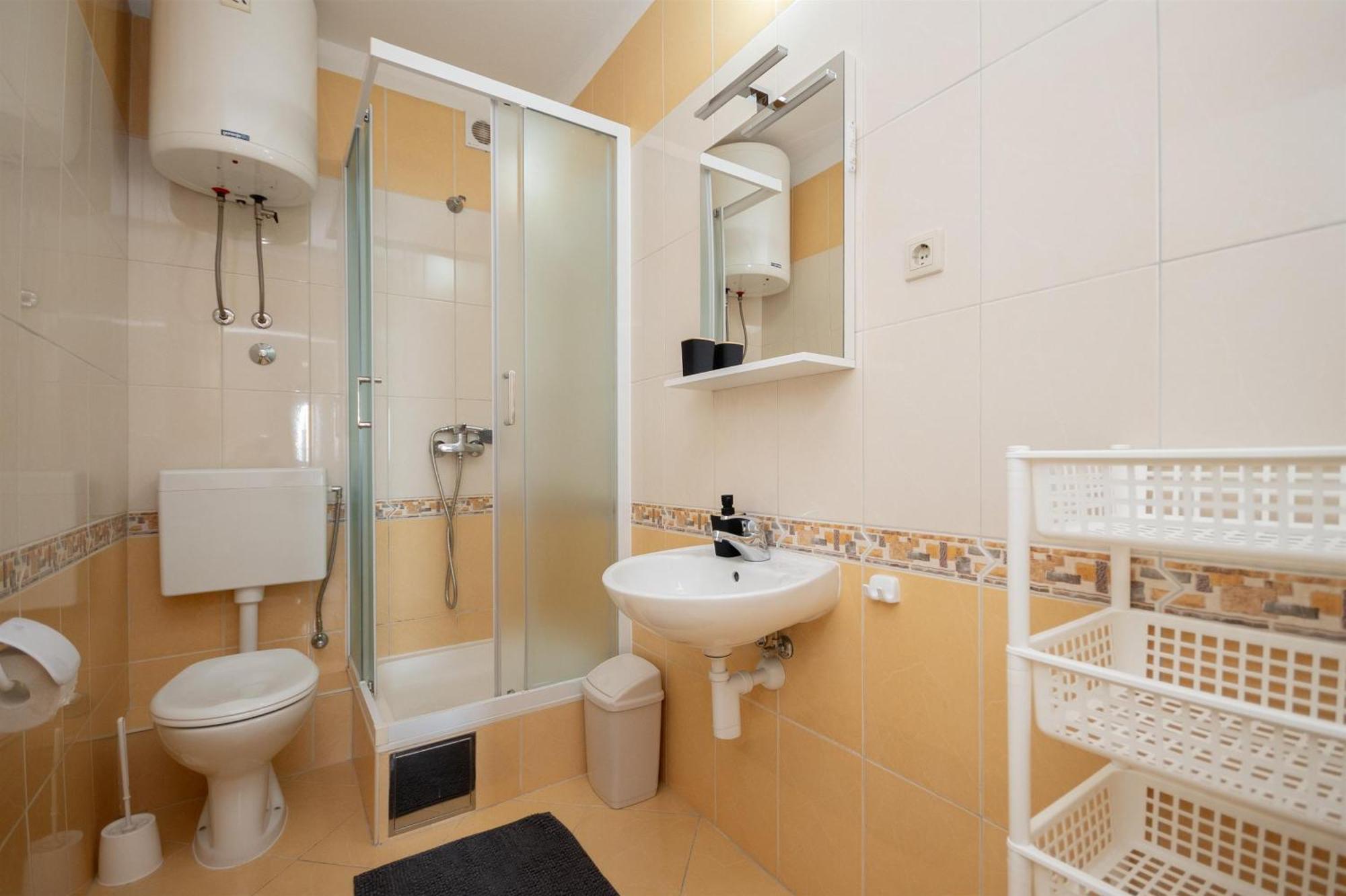 Apartments Ivan - With Parking Omis Ngoại thất bức ảnh