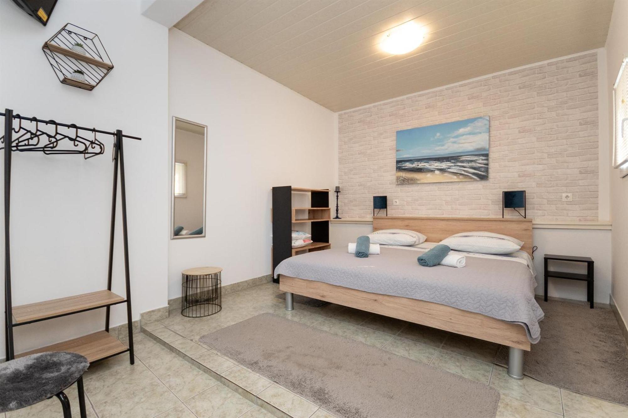 Apartments Ivan - With Parking Omis Ngoại thất bức ảnh