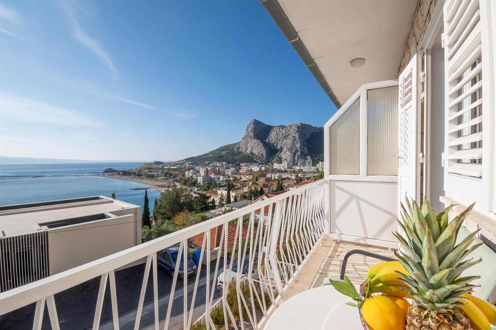 Apartments Ivan - With Parking Omis Ngoại thất bức ảnh